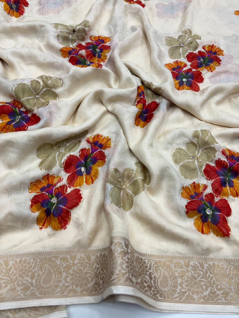 Magnetic Function Wear Pure Silk Rich Pallu n Mirror Work Designer Saree With Blouse Piece