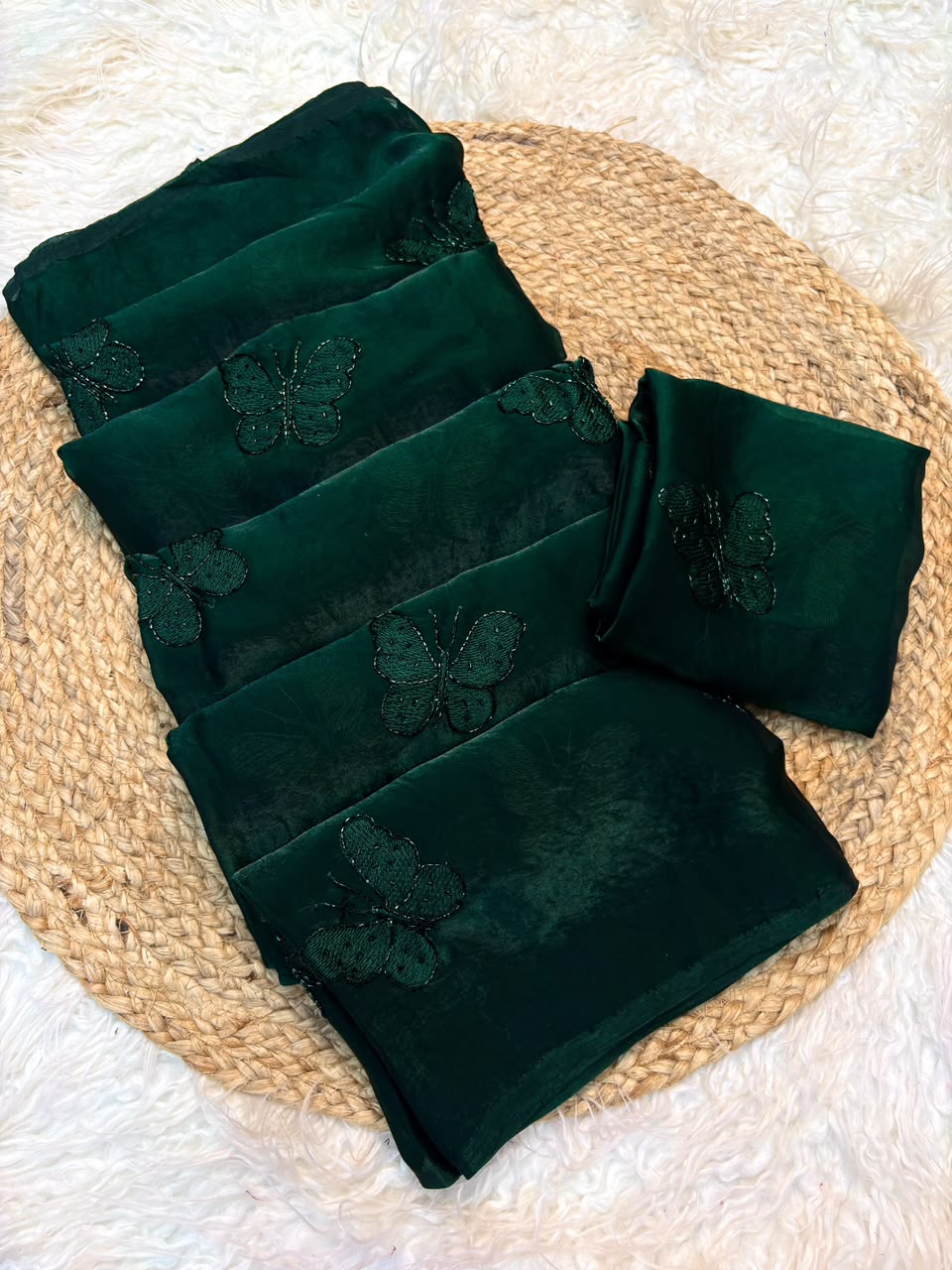 Divine Party Wear Silk Embroidery Thread n Beads Work Designer Saree With Blouse Piece