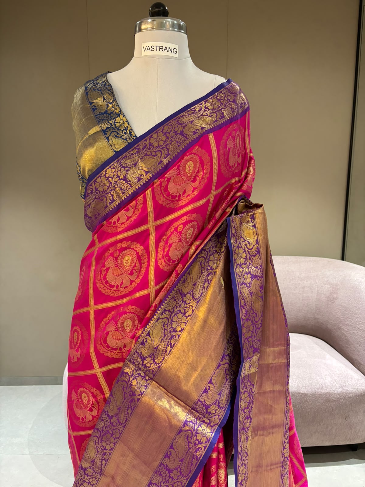 Regal Wedding Wear Silk Jacquard Border Designer Saree With Blouse Piece