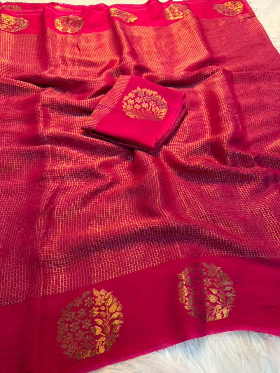 Elegant Party Wear Viscose Silk Jacquard Design n Satin Border Fancy Saree With Blouse Piece