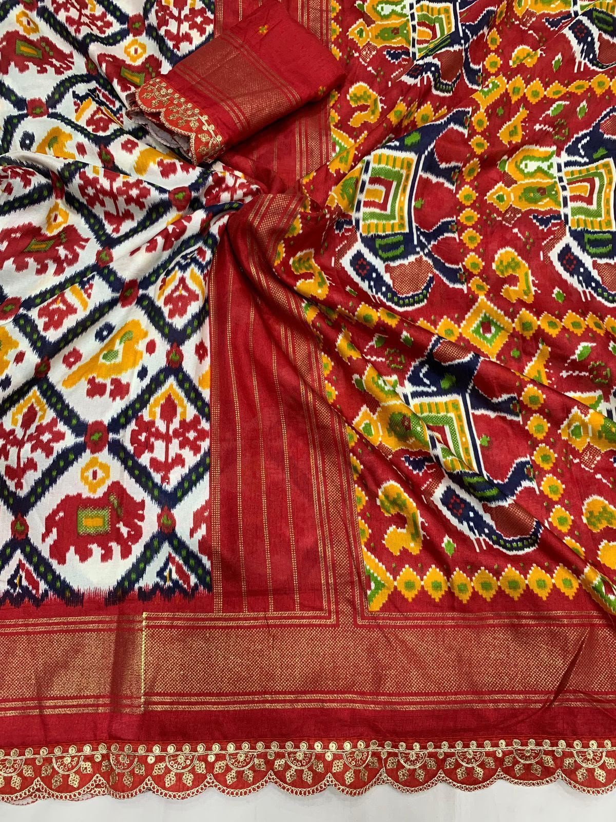 Graceful Party Wear Pure Soft Silk Jacquard Work Lace Border Fancy Designer Saree With Blouse Piece