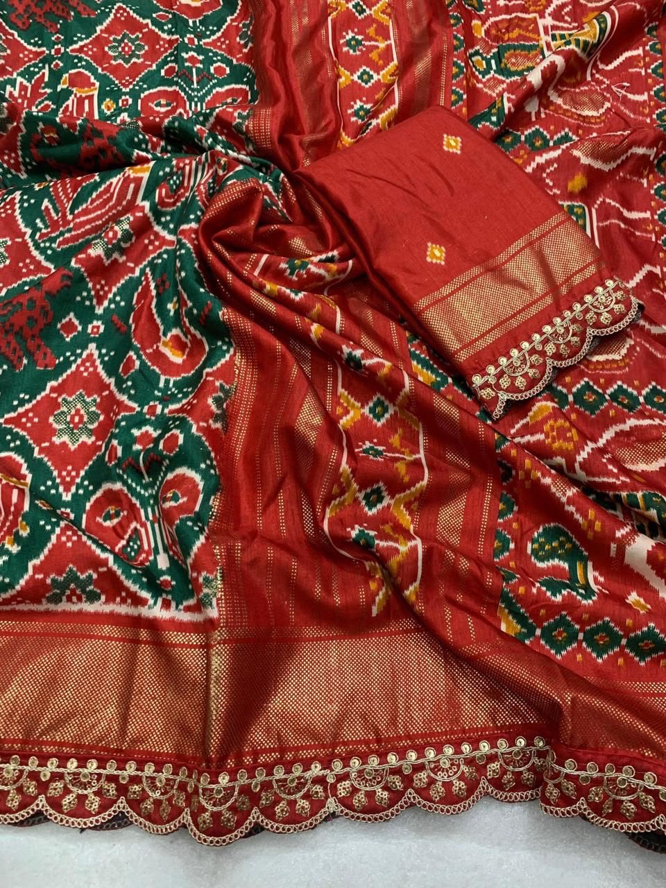 Graceful Party Wear Pure Soft Silk Jacquard Work Lace Border Fancy Designer Saree With Blouse Piece