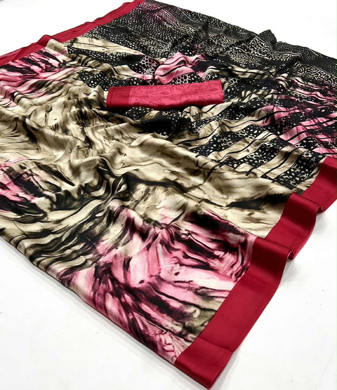 Incredible Festive Wear Silk Print Design Jacquard Border Rich Pallu Designer Saree With Blouse Piece