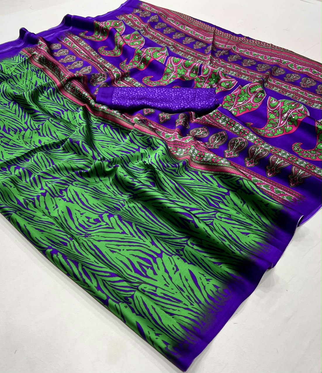 Incredible Festive Wear Silk Print Design Jacquard Border Rich Pallu Designer Saree With Blouse Piece