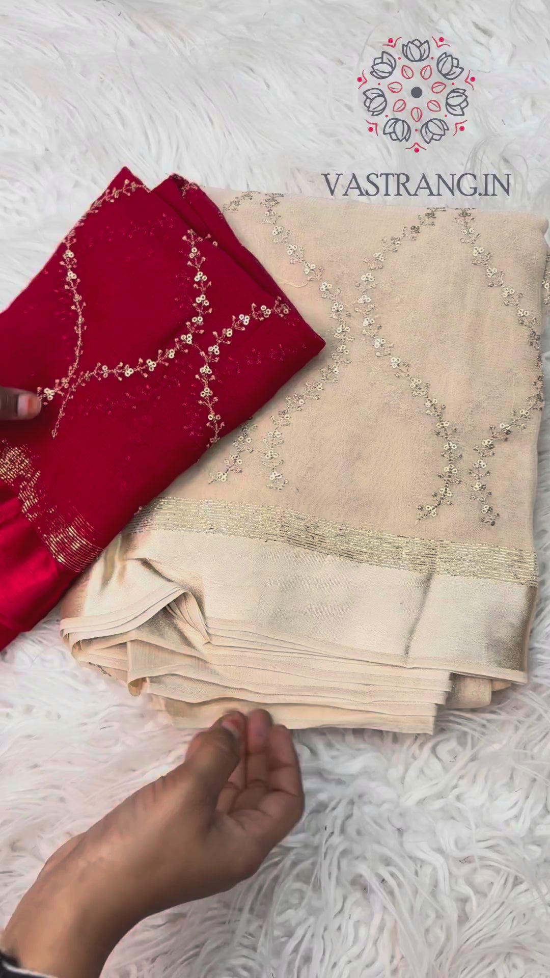 Charming Pure Viscose Georgette Fabric With Satin Border n Embroidered Work Saree With Blissful Blouse Piece