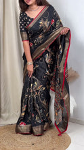 Load and play video in Gallery viewer, Elegant New Festive Wear Soft Cotton Designer Tussles Print n Weaving Work Saree For Women
