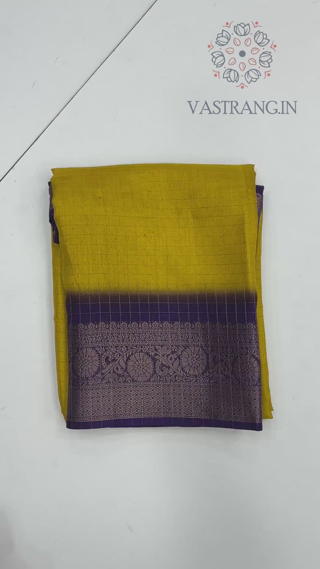New Festive Wear Pure Dola Silk Chex Design With Jacquard Weaving Work Fancy Designer Saree