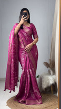 Load and play video in Gallery viewer, New Muslin Cotton Lavender Color Kalamkari Print With n Zari Weaving With Tussles Work Fancy Designer Saree
