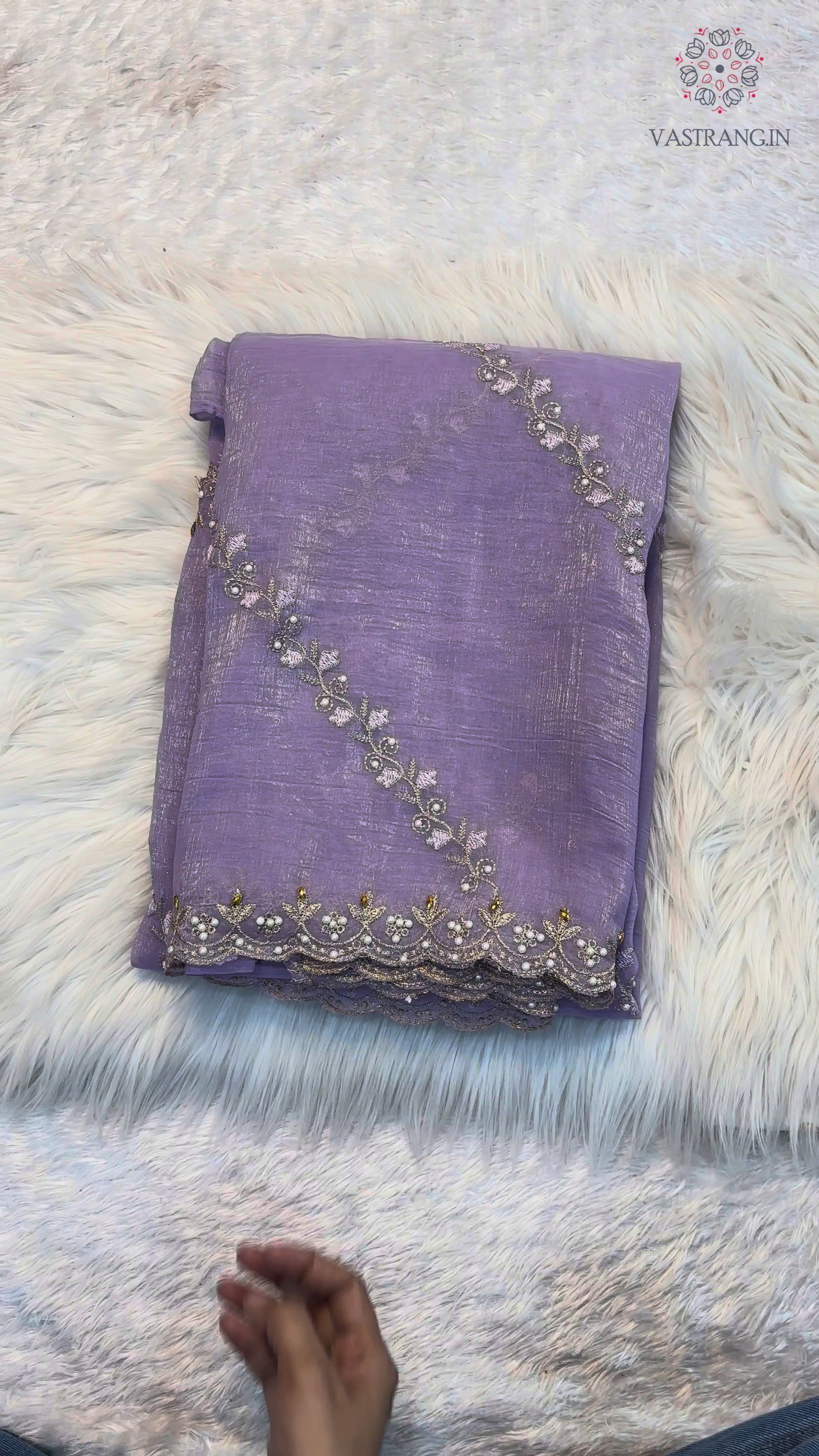 Marvellous Wedding Wear Pure Crunchy Silk Embroidery Work Fancy Desginer Saree With Blouse