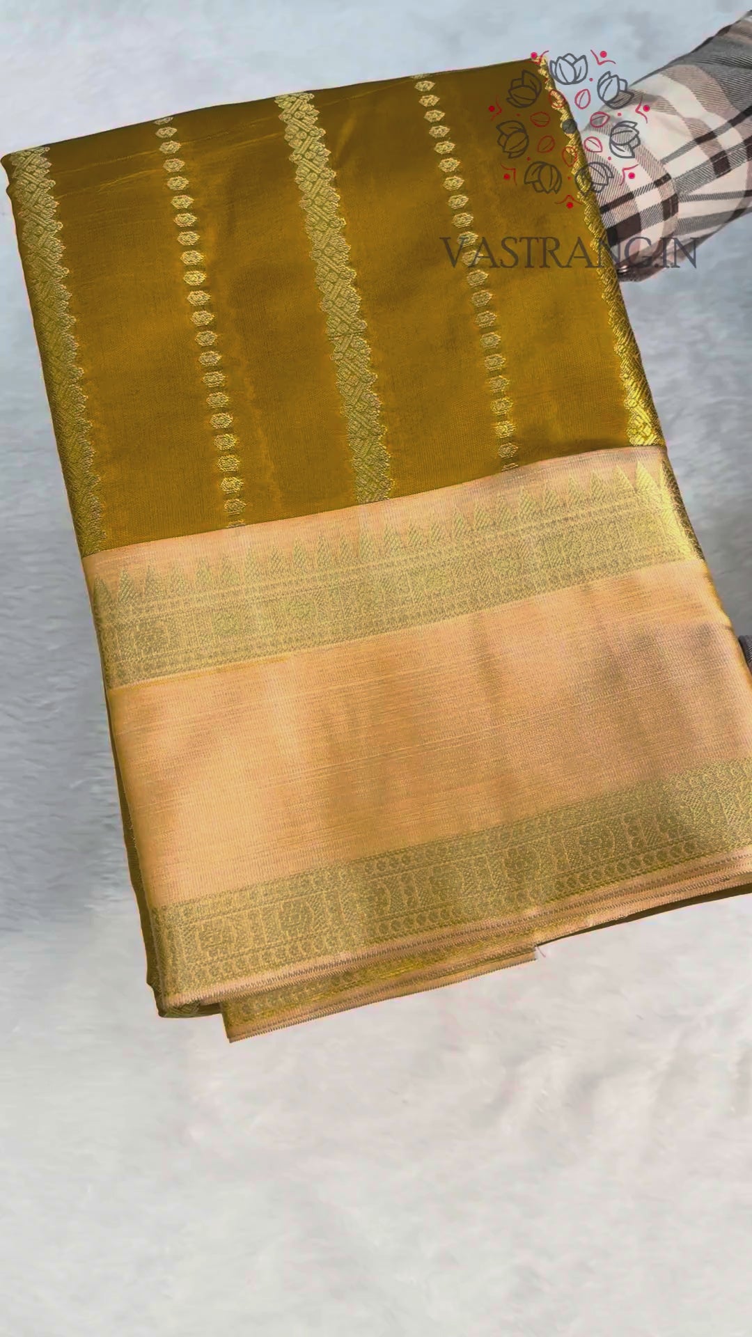 New Wedding Wear Banarasi Soft Silk Jacquard Weaving Work Fancy Designer Saree