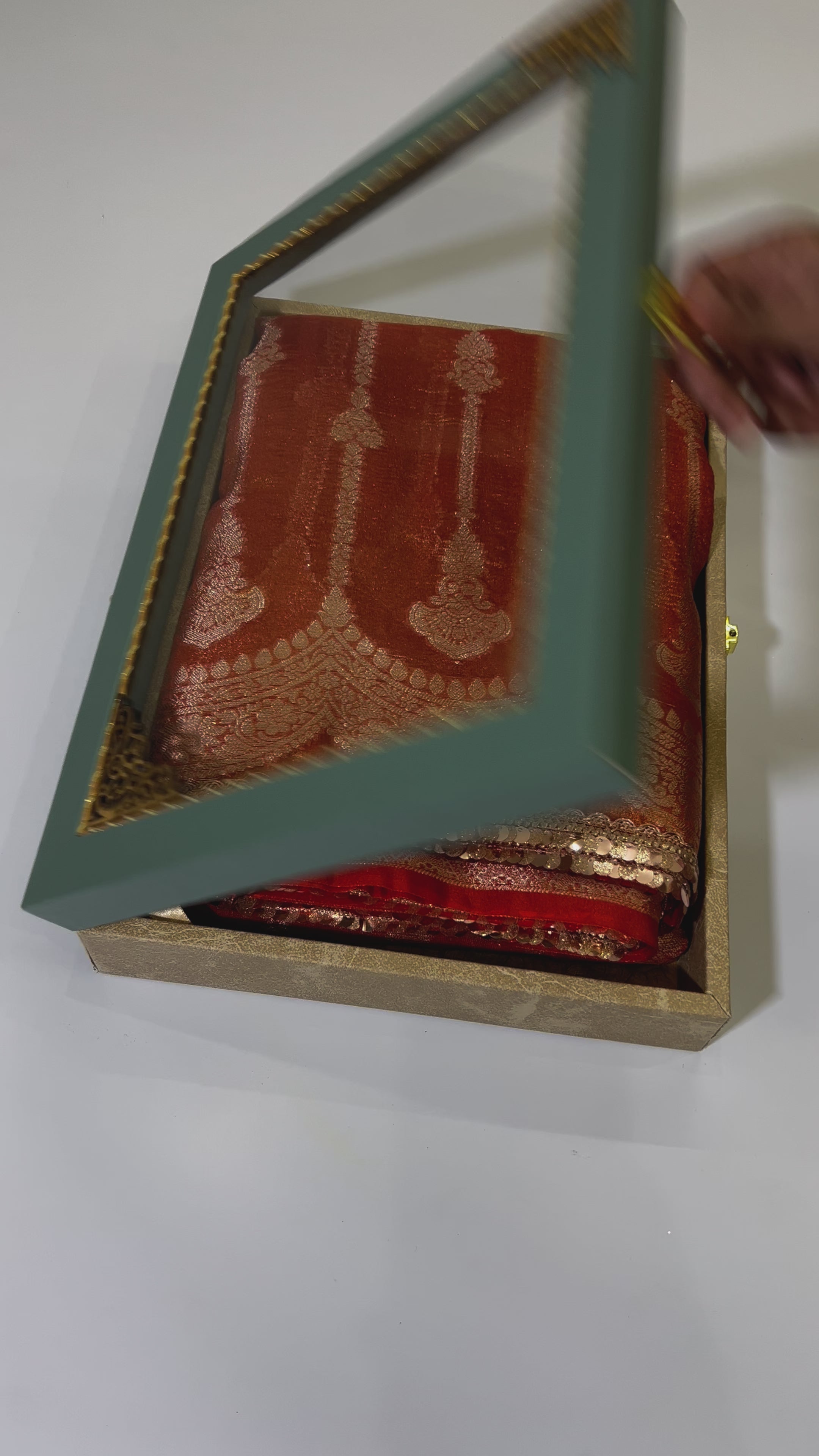 New Beautiful Wedding wear Two Tone Soft Banarasi Tissue Silk Bollywood Style Crushed Sarees