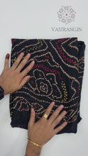 Load and play video in Gallery viewer, New Festive Wear Pure Moss Crepe Printed Fancy Designer Saree With Blouse
