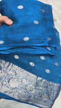 Load and play video in Gallery viewer, Charismatic Party Wear Pure Viscose Chinoon Zari Jacquard Weaving Work Fancy Designer Saree With Glowing Blouse Piece

