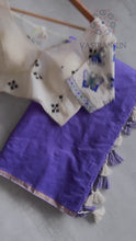 Load and play video in Gallery viewer, New Function Wear Chanderi Cotton Tussels Work Fancy Designer Saree With Stitched Blouse
