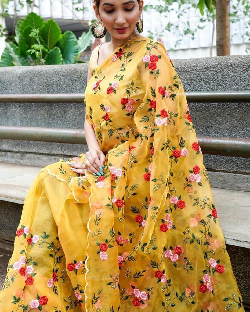 Trending Wedding Wear Organza Silk Yellow Color Heavy Embroidery Work Saree For Girls